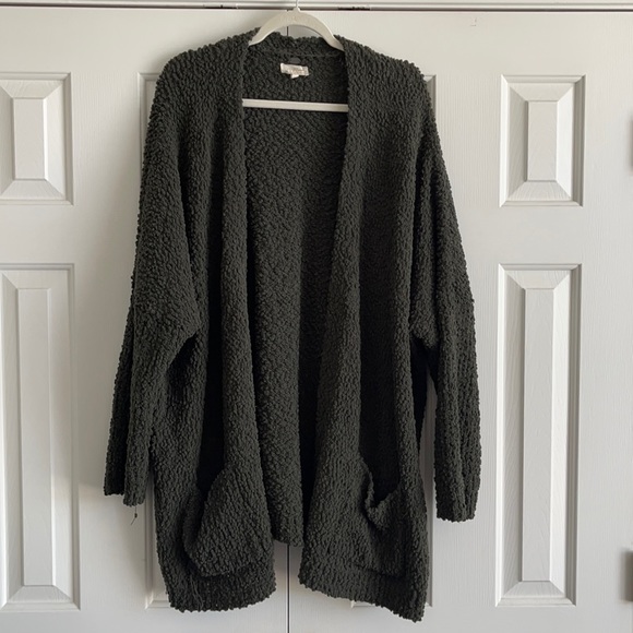 Cupio Sweaters - Forest green cardigan